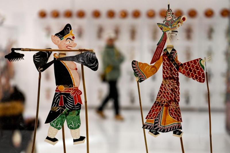 新春中国行｜中国蛇年春节消费兴起“文化热” - ��ý���鱨��վ