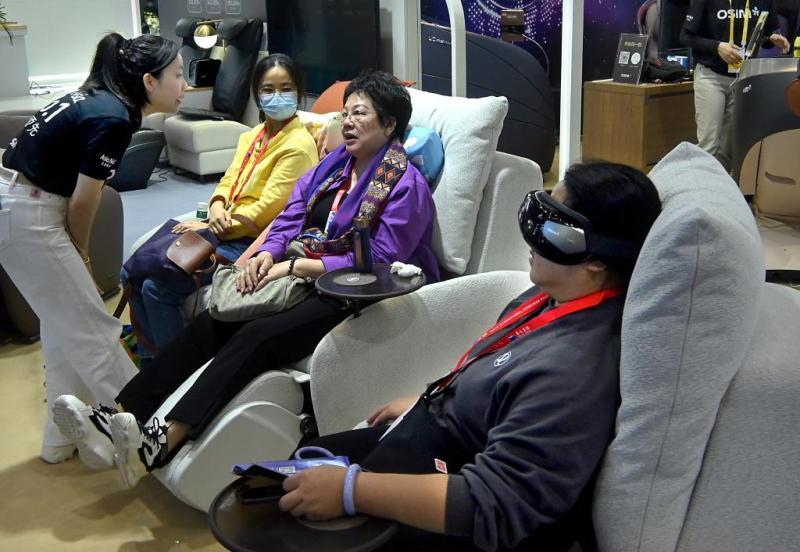 第五届消博会丨外企持续参展消博会彰显中国市场强大吸引力(图2) 第五届消博会丨外企持续参展消博会彰显中国市场强大吸引力(图2)