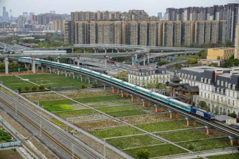 财经聚焦丨银发旅游专列激发“春日经济”新活力 - ��ý���鱨��վ