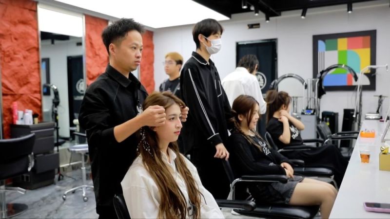 新华视点｜暑期消费“热”起来 多地业态创新点燃夏日经济引擎(图9)