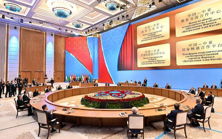 习近平出席第二届中国－中亚峰会并作主旨发言(图6)