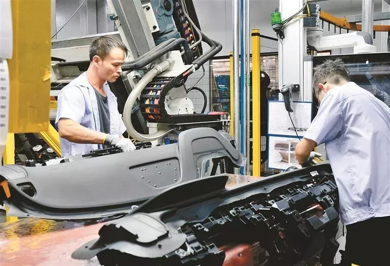 【西引力·新引擎】企业成长与产业跃迁的“双向奔赴”(图1)