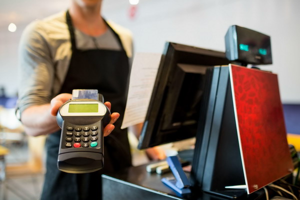 “智慧风控”保驾护航，招行信用卡年报不良率持平(图6)