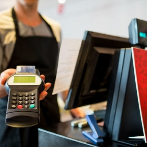 “智慧风控”保驾护航，招行信用卡年报不良率持平 - 尚金合融投资管理